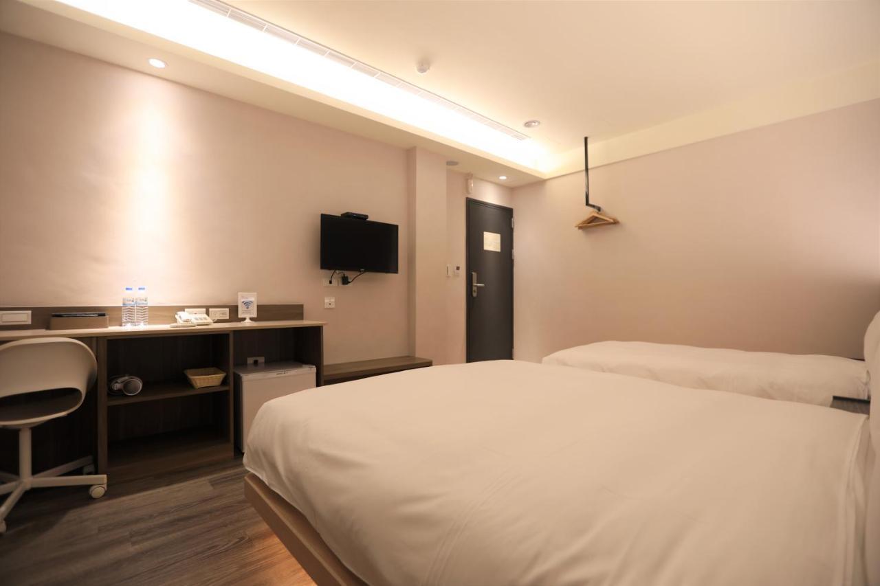 Chair Man Hotel Тайбей Екстер'єр фото