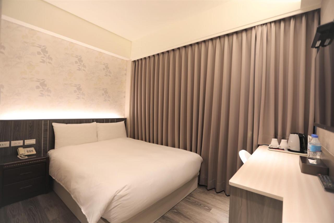 Chair Man Hotel Тайбей Екстер'єр фото