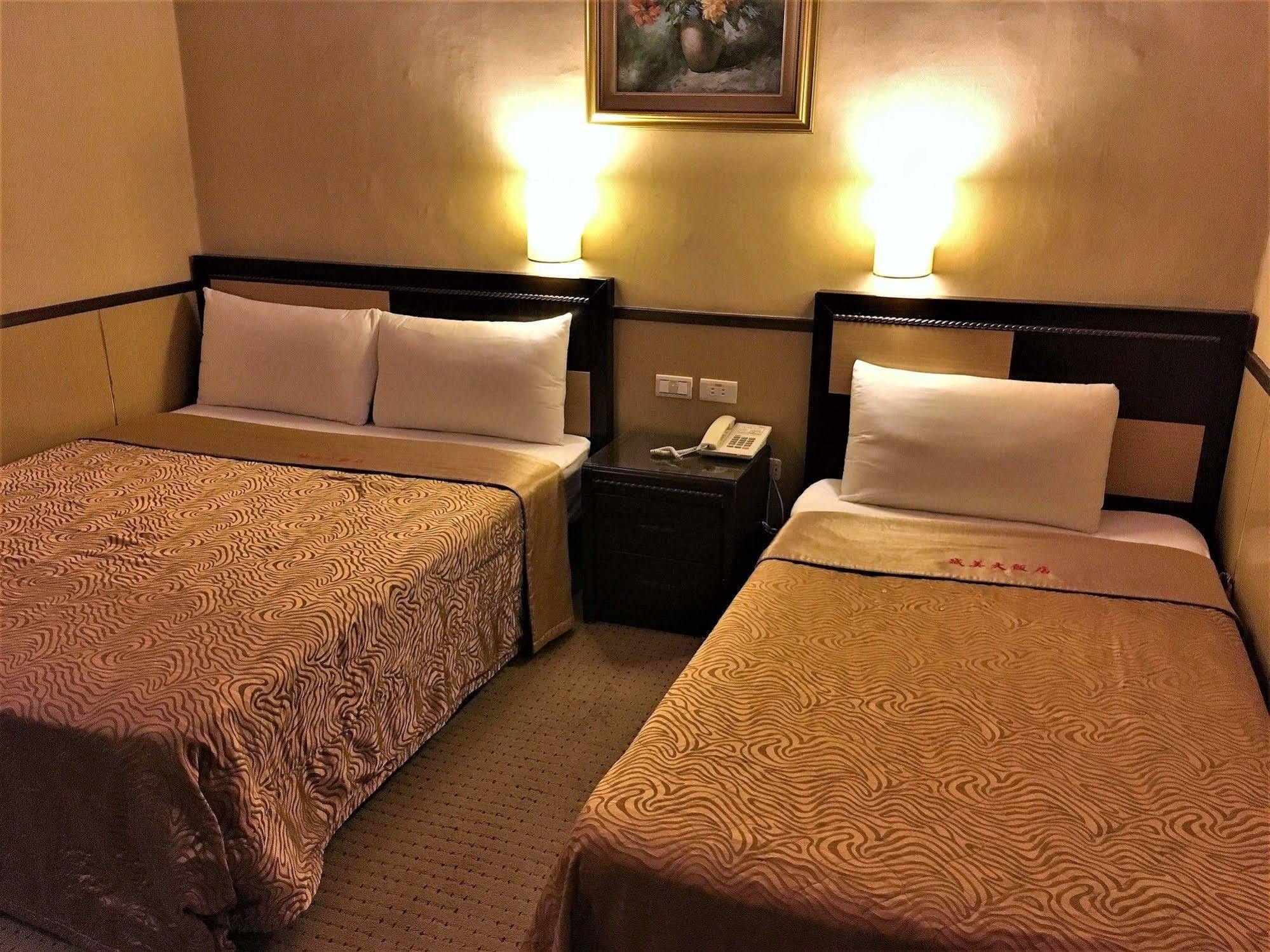 Chair Man Hotel Тайбей Екстер'єр фото